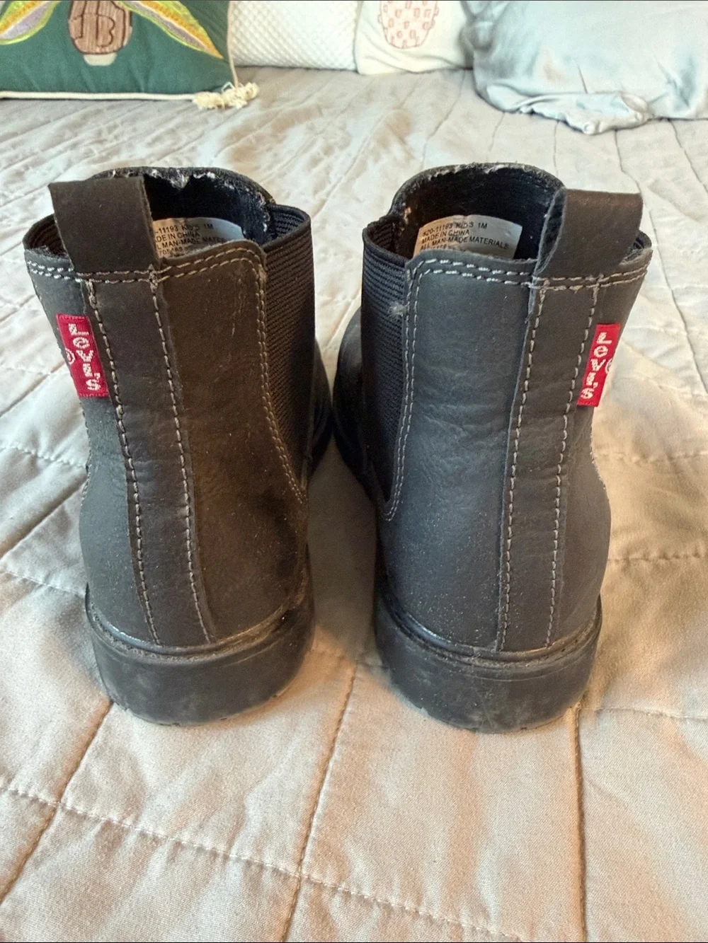 Levi's Black Kids Chelsea Boots size 1